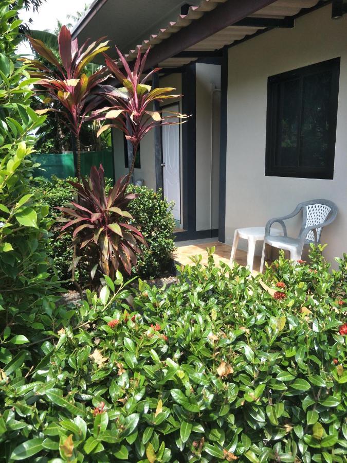 Airee Mini House Hostel Pantai Bang Tao Luaran gambar