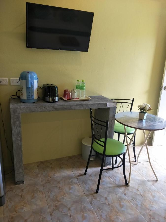 Airee Mini House Hostel Pantai Bang Tao Luaran gambar